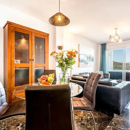 Carvajal Luxury Apartment Fuengirola