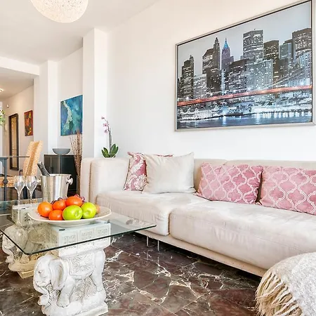 Carvajal Luxury - Free Parking פואנגירולה